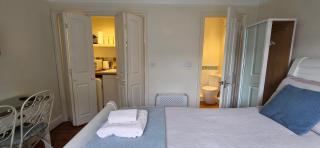 Cosy room, en-suite with kitchenette - 4