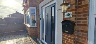 5 double bedrooms in centre of Stanground - 9