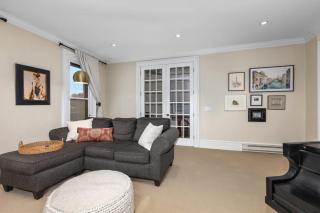 Historic Charm Modern Luxury Free Parking - 7
