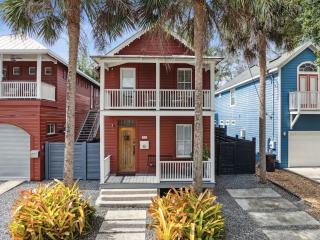 Rare Downtown Oasis | Private Pool + Parking - 9