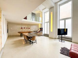 Large Loft Apartment with Pool Table - 6