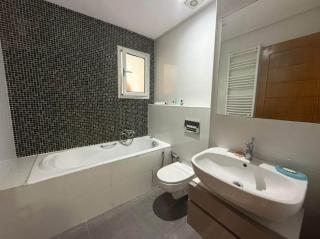 a quiet apartment in a quiet neighborhood - 2