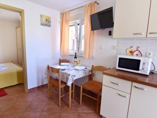 Apartment Appartement in Umag mit Schöner Terrasse by Interhome - 2