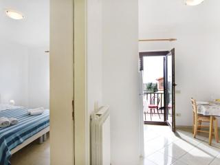 Apartment Nettes Appartement in Valica mit Großem Garten by Interhome - 2