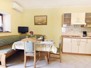 Apartment Lorena B4 by Interhome - 2