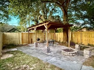 Relax Explore Boat Parking & Fenced yard - 9