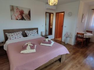 Apartment Studio Silva mit Terrasse by Interhome - 2