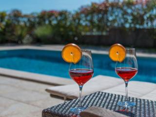 Holiday Home in Pomer mit privatem beheizten Pool und Meerblick by Interhome - 7