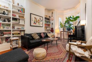 Spacious 3 Bedroom Toronto Home with Piano - 5