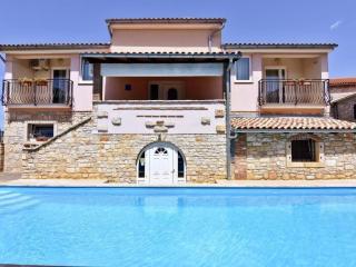 Apartment Noemi1 by Interhome - 0