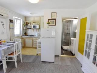 Apartment Tolle Wohnung in Umag mit Kleiner Terrasse by Interhome - 4