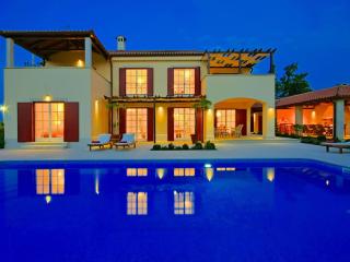 Holiday Home Luxus Villa Mirna mit Tennisplatz by Interhome - 9