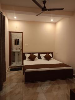 Chill with pahadi - 2