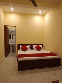 Chill with pahadi - 1