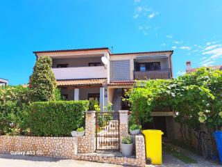 Apartment Apartment Kate mit Terrasse by Interhome - 0