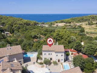 Holiday Home Villa Nocciola mit 6 Schlafzimmern in Meeresnähe by Interhome - 6