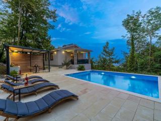 Holiday Home für 5 Personen und 1 Kind in Kukurini- Istrien - by Interhome - 0