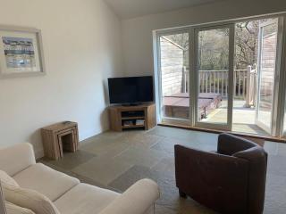 Garth Cottage - Riverside with Private Hot Tub - 3