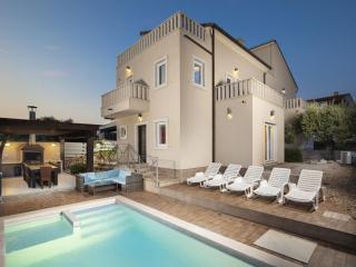 Holiday Home Villa Castagna in Premantura mit Pool und Sauna by Interhome - 0