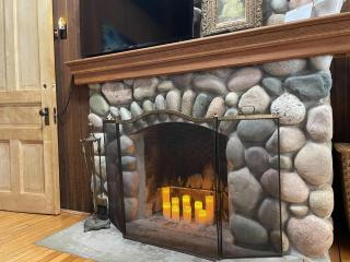 NEW Forest Lodge Serenity on Long Lake - Dogs Welcome - 8