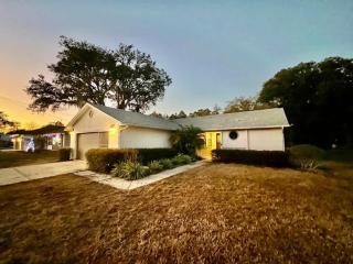 family Spacious Heated Pool Home 5 Min To Weeki Wachee - 9