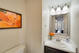 Osage Beach Getaway - 1 Mi to Margaritaville Fun! - 2