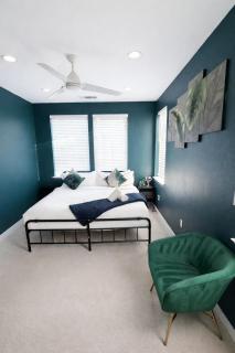 Trendy 3BR I Free Parking I Workspace - 9