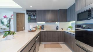 Beach Paradise with First-Class Comfort and Ocean Views - 2