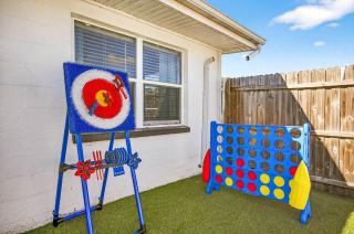 Family Heated Pool Putting Green Pac-Man Near Beach - 6