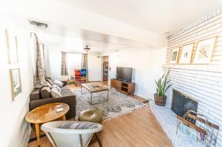 Turquoise Door, Spacious Duplex, 3 Kings near AFA - 7