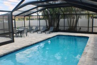 Family 2BR Heated Pool Home with Fire Pit in Seminole - 5