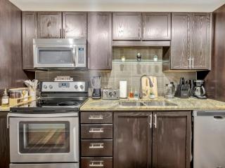 Apartment Kingbed+Parking+Pool+Gym+CityView+2TV's - 3