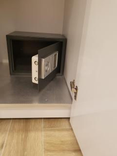 Coral Boutique Apartments - 7