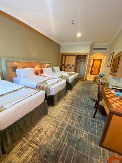 Elite Premium Hotel - 2