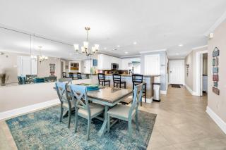 Gulf Front-Amazing Views! Close to Dining & Shopping Crystal Dunes 404 - 2