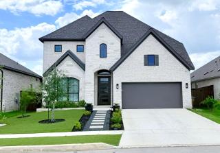 Luxury 5BR Retreat I Resort Access Near La Cantera - 9