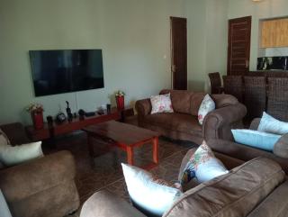 2br River Frontage House along Zambezi River - Enjoy Game & Canoeing Safaris as well as Boat Cruises & Fishing - Starlink Internet & Backup available - 5