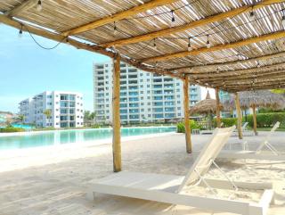 Apartment with lagoon view mas amenities - 8