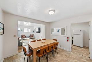 #StayinMyDistrict Starfish Coastal Duplex - 3