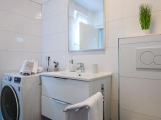 Apartment MA Premantura Luxus Apartment Nr- 3 mit Meerblick und Parkplatz für 2-2 Persone by Interhome - 8