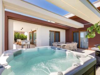 Holiday Home Villa Grofica- beheizter Pool- Taverne- Strandnähe by Interhome - 8