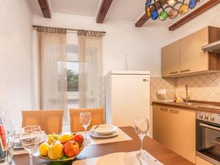 Apartment Appartement in Soline mit Großer Terrasse by Interhome - 2