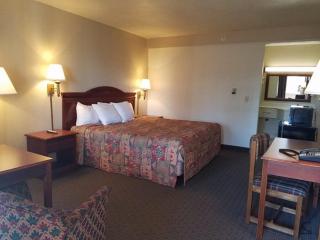 Attleboro Motor Inn - 7