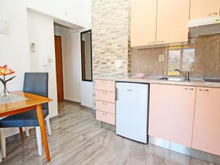 Apartment Modern eingerichtete Apartment für 2 Personen- Klimatisiert- freie Parkplatz un by Interhome - 3