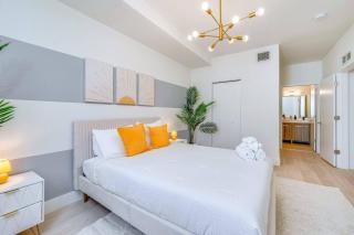 Coastal 2BR-2BA - Prime Location Near Miami FIFA World Cup Stadium - Private Parking - EV Station - 4