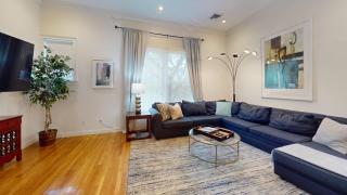 3-Bed 2-Bath Brookline Village Townhome w Deck - 5