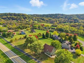 5BR Galena Retreat Hot Tub Game Room - 3