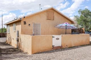 Southwest Escape 2 Bedroom with Private Entry and Patio - 7