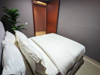 Goldcrest Mall & Residency - Luxury Three Bedroom Apartment by Alvis Suite - 5