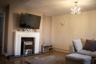 3 Bed property Marston Green - 4